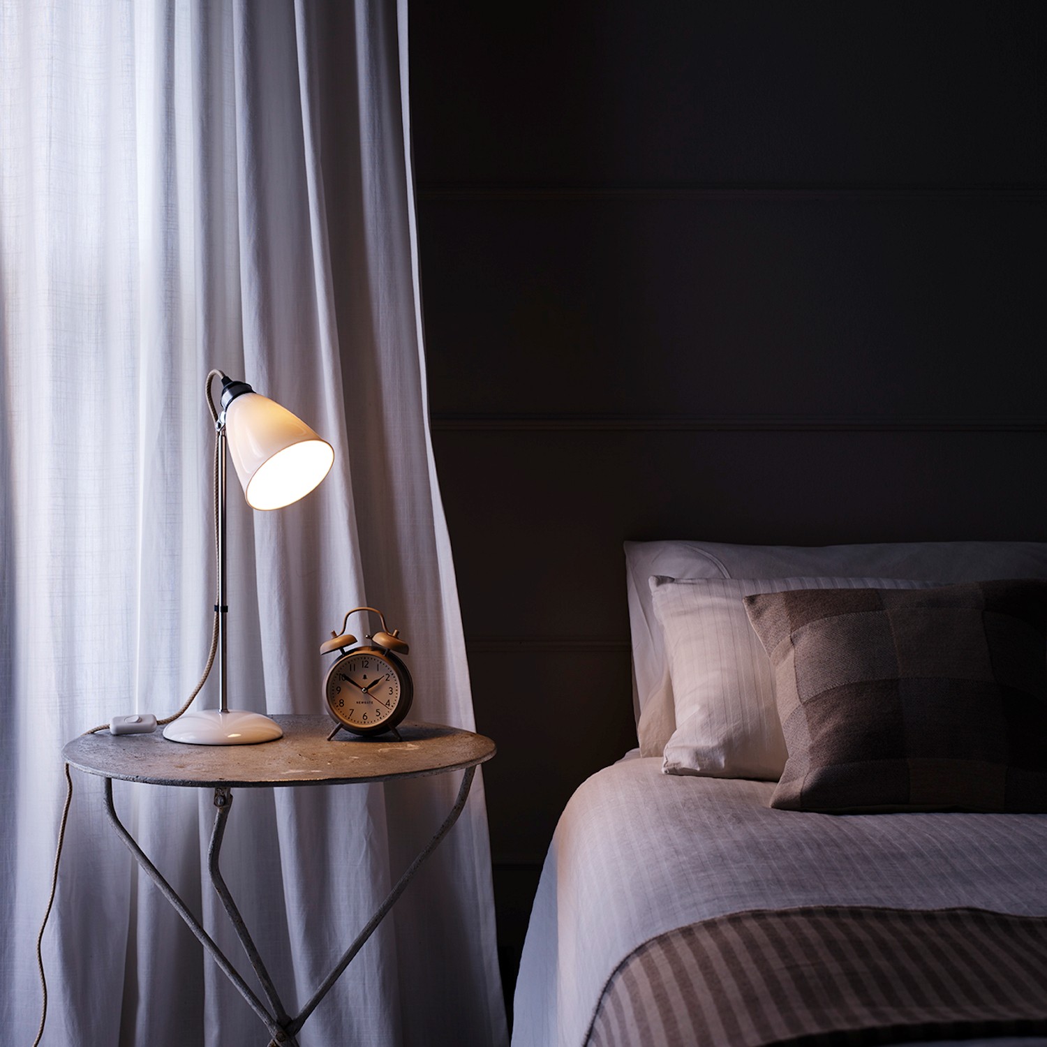 Original BTC Hector Large Dome Lampa sto�owa