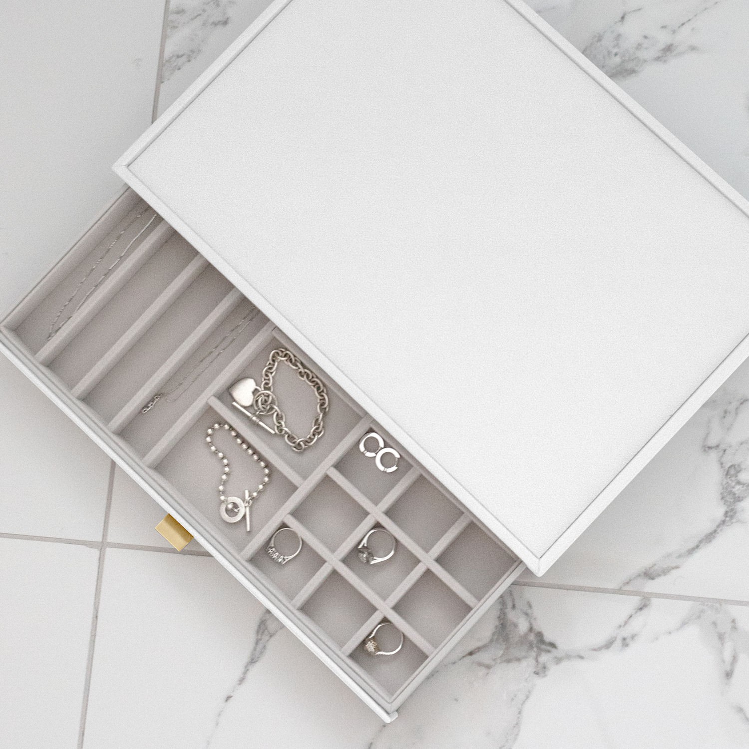 Stackers Pebble supersize 9 komorowa szkatuka na biuteri z szufladk