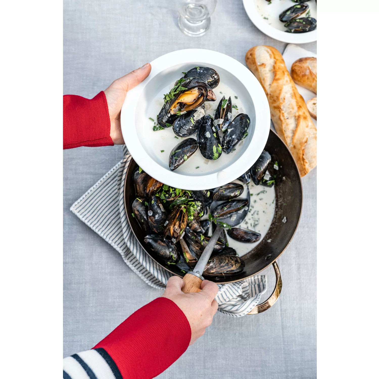 de Buyer MINERAL B Patelnia g��boka z uchwytami 28 cm